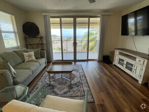 Building Photo - Top Floor Opukea Three Bedroom/Two Bathroom