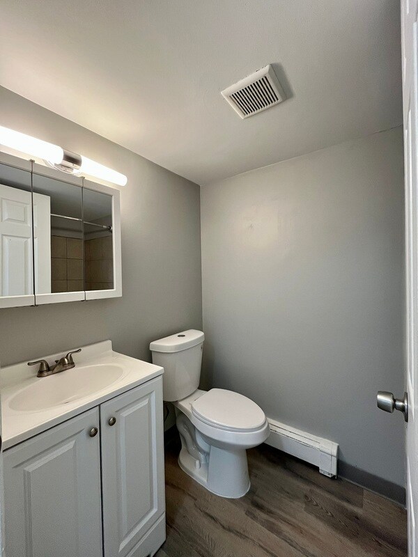 Building Photo - 1760 St Johns Blvd