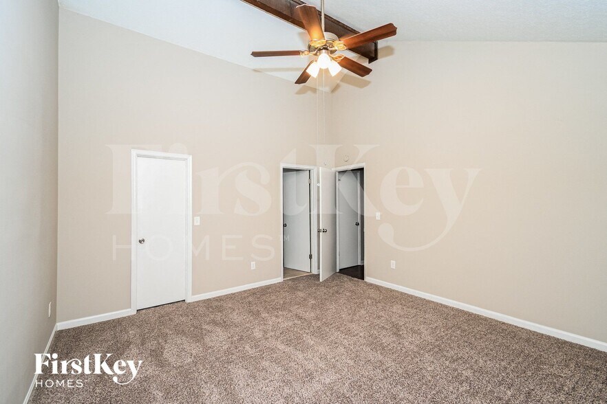 Building Photo - 6668 Windwood Cir