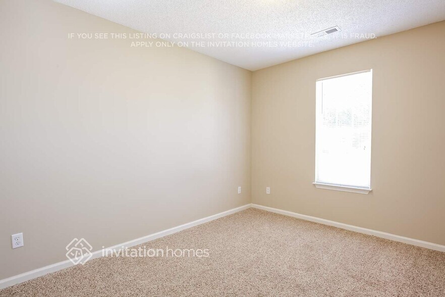 Building Photo - 329 Tanner Ct
