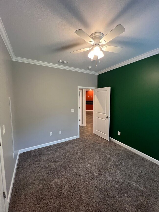 Building Photo - 112 Bellwood Trail