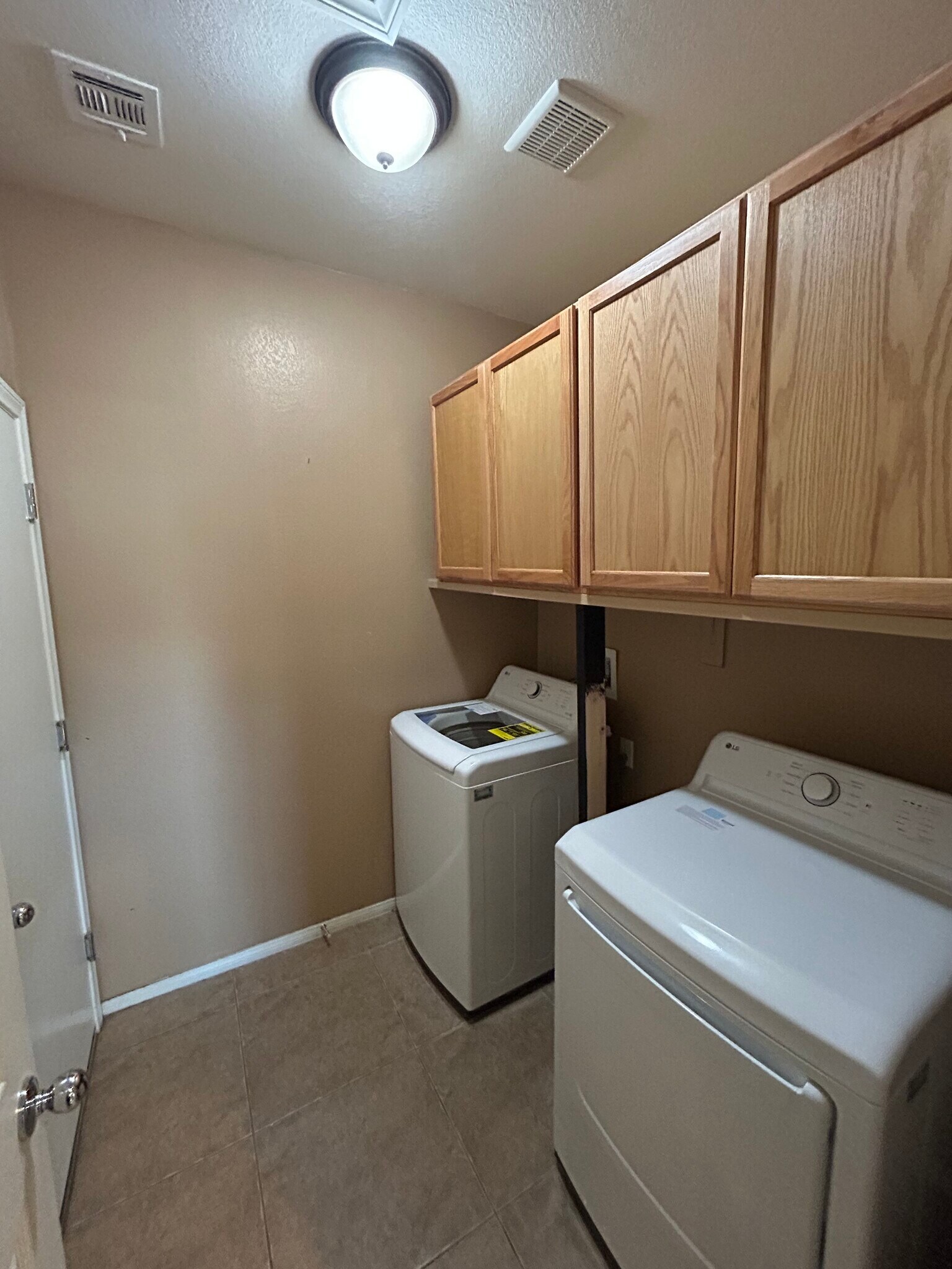 Laundry Room - 4936 Semifonte Dr