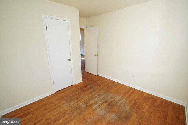 Building Photo - 5629 Rip Wil Dr