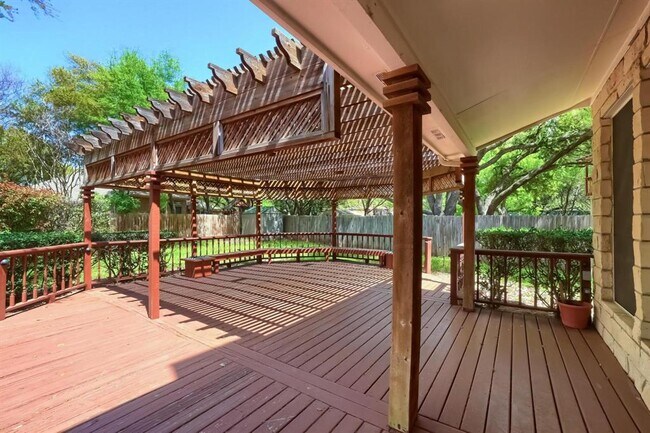 Building Photo - 9904 Mariah Cove