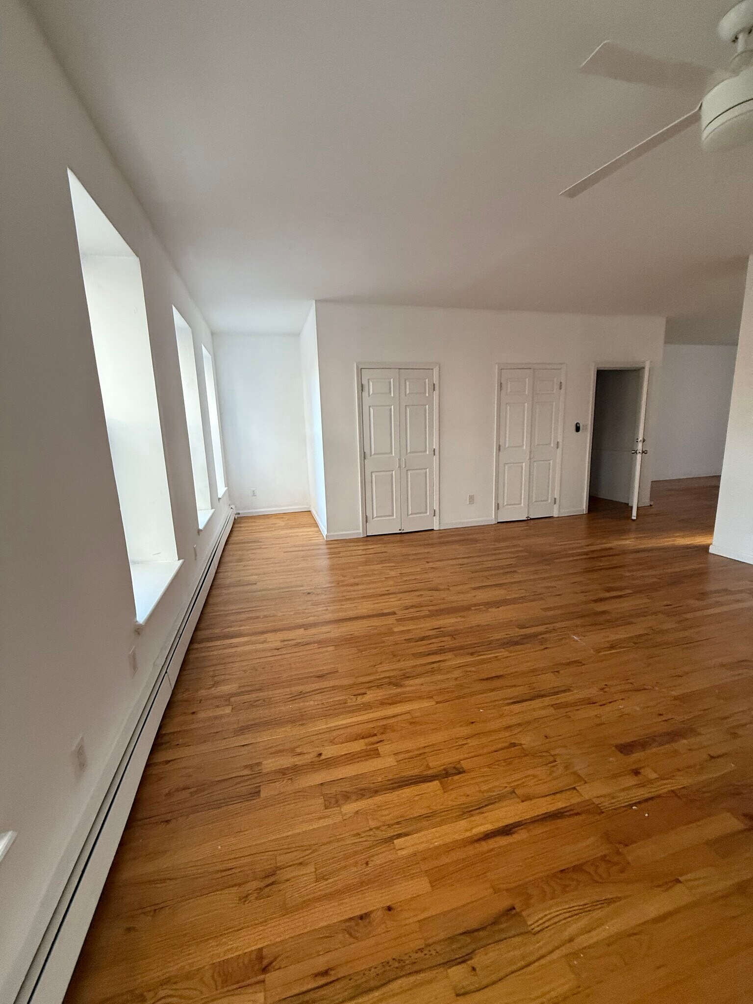 Building Photo - 819 Saratoga Ave