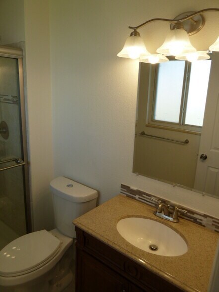 Building Photo - 8205 Ingalls Cir