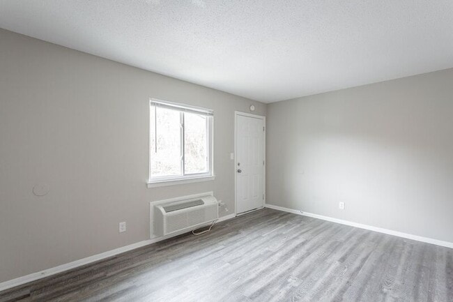 Building Photo - 113 Goodson Ave