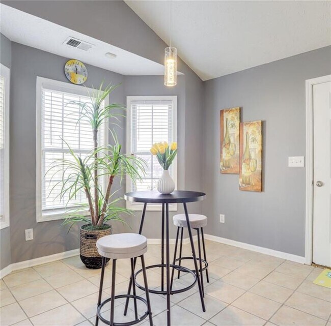 Building Photo - 1080 Rafington Dr