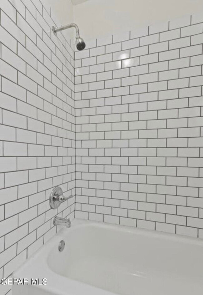 Building Photo - 4116 Chester Ave