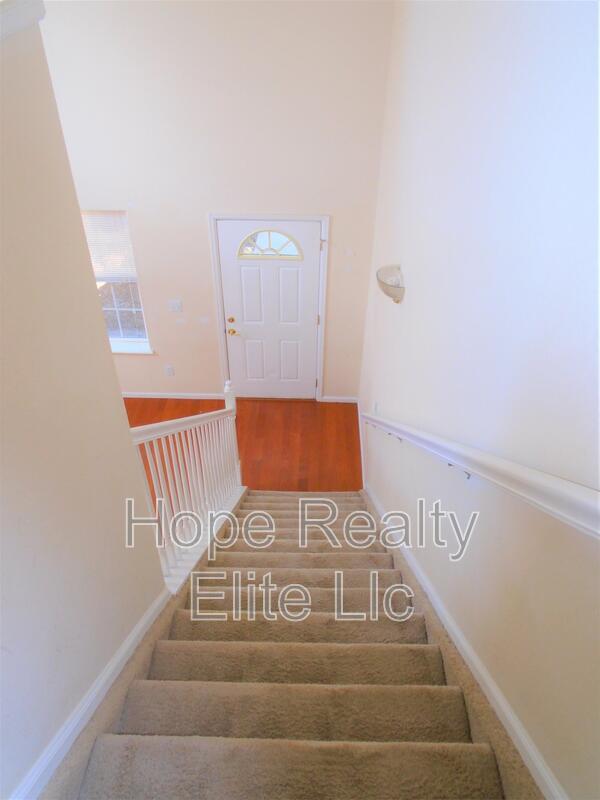 Building Photo - 1619 Monterey Rd