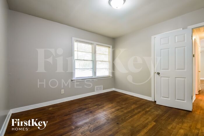 Building Photo - 3720 Boulder Park Dr SW