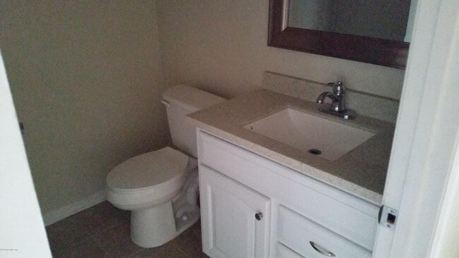 Building Photo - 2700 Myra St