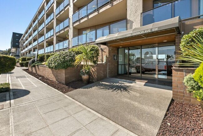 Building Photo - Enormous Waterfront Alki Condo w/ Stunning Views and Rare 2-Car Secure Parking