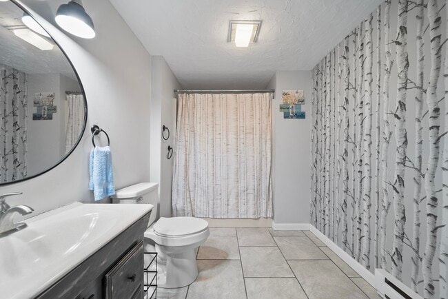 Building Photo - 21 Vlg W Dr