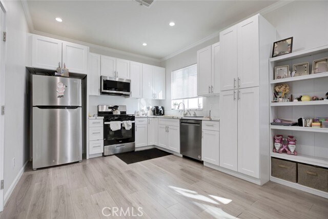 Building Photo - 10531 Greenburn Ave