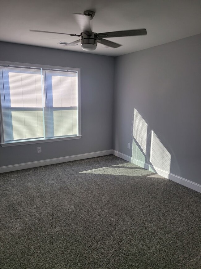 Building Photo - 506 Watauga Ave