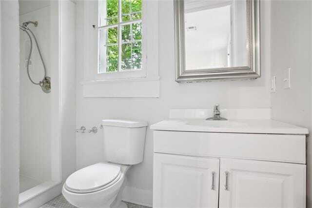 Building Photo - 1216 Camp St