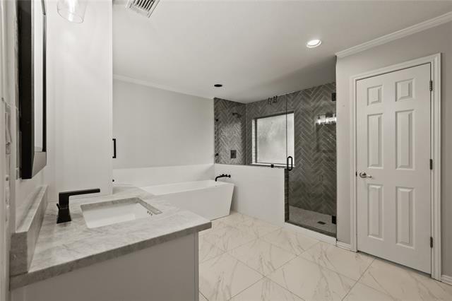 Building Photo - 2709 Devonshire Dr