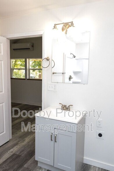 Building Photo - 358 Derby Cir