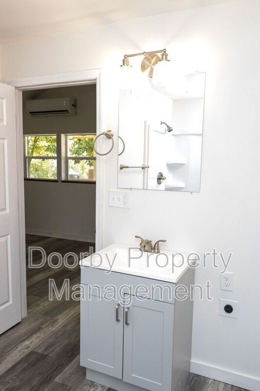 Building Photo - 358 Derby Cir