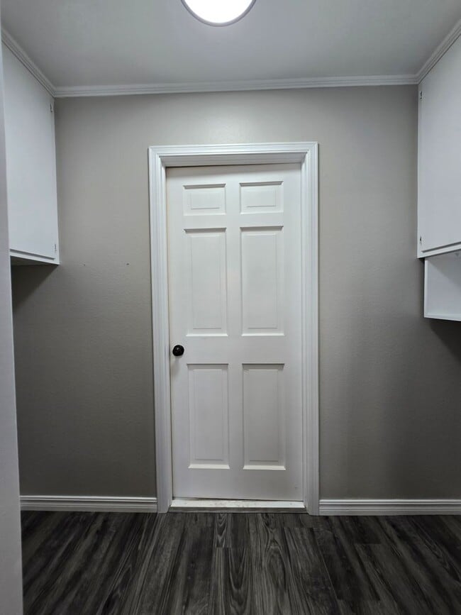 Building Photo - 3 Bedroom 2 Bath home in Shawnee!