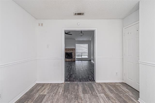 Building Photo - 2606 Hollow Bend