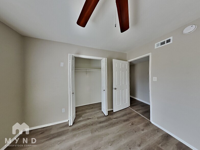 Building Photo - 4231 Karnes Dr