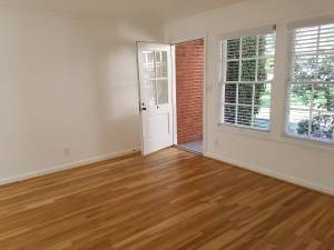 Interior Photo - Broadmoor Manor