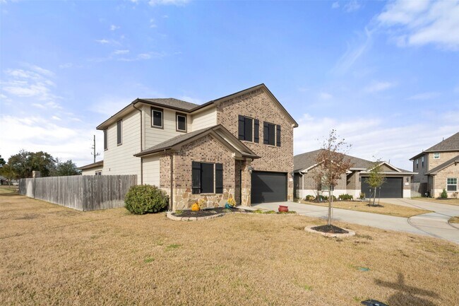 Building Photo - 13010 Red Blossom Cir