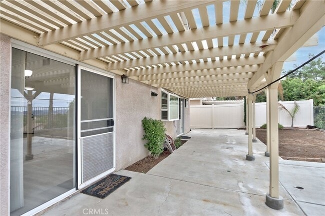 Building Photo - 24055 Golden Pheasant Ln