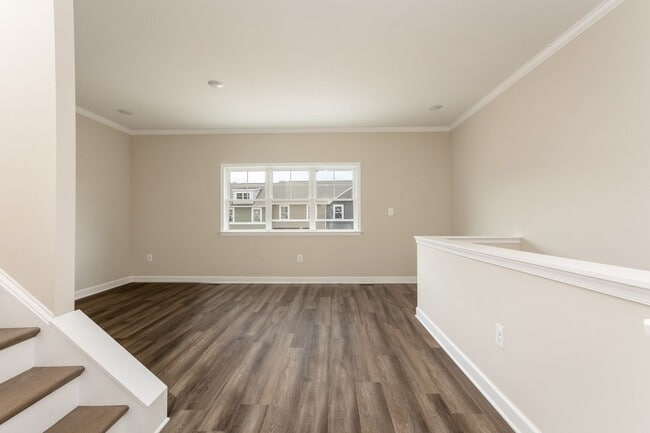 Building Photo - Spacious End Unit Luxury Townhome! Outstanding Location!