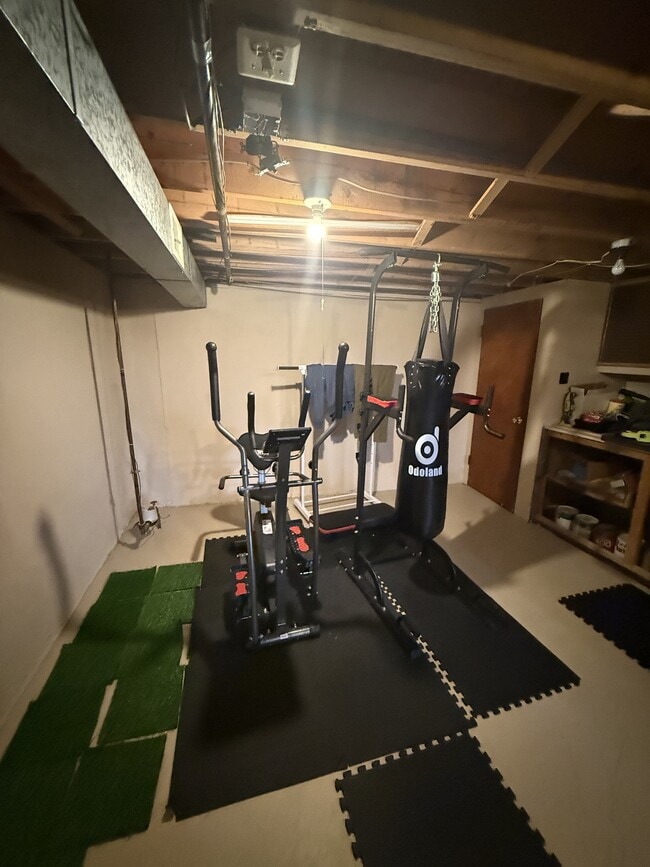 Building Photo - 42520 Bishop Rd