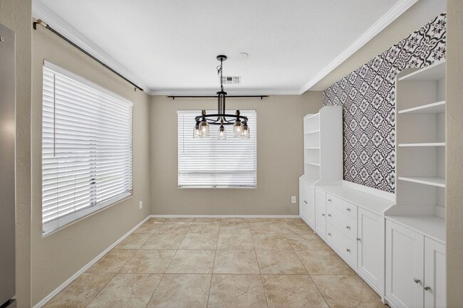 Building Photo - Updated House in Chandler Community