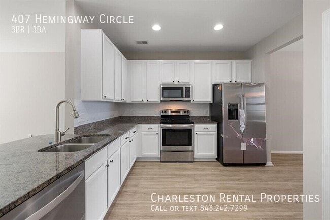 Building Photo - 407 Hemingway Cir