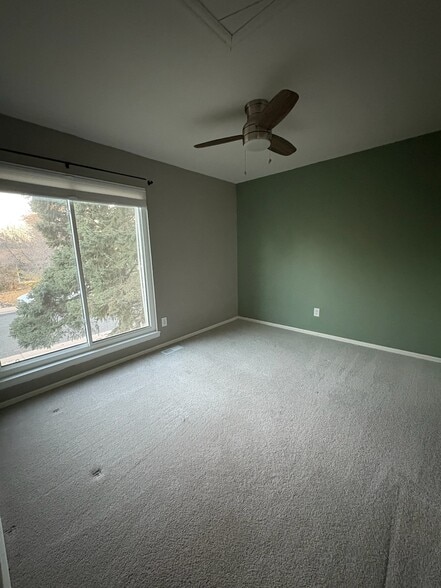 Building Photo - 221 Summit Cir