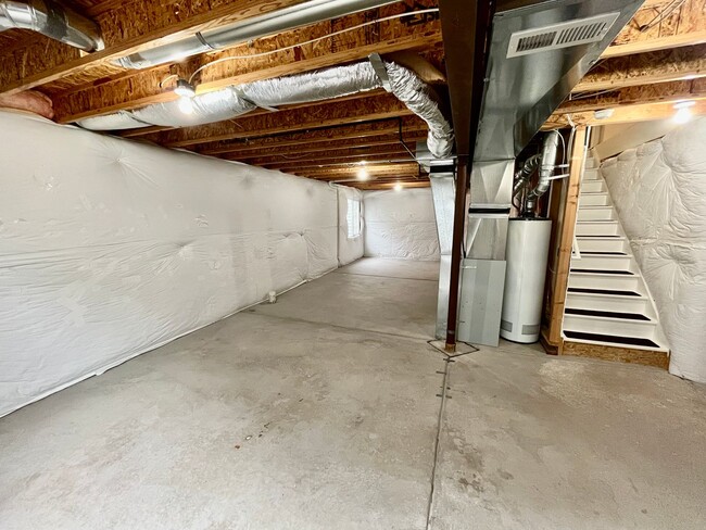 Building Photo - Spacious 4 Bedroom Stetson Hills Home!