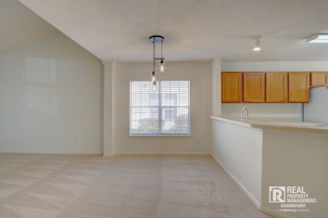 Building Photo - 239 Dupont Way