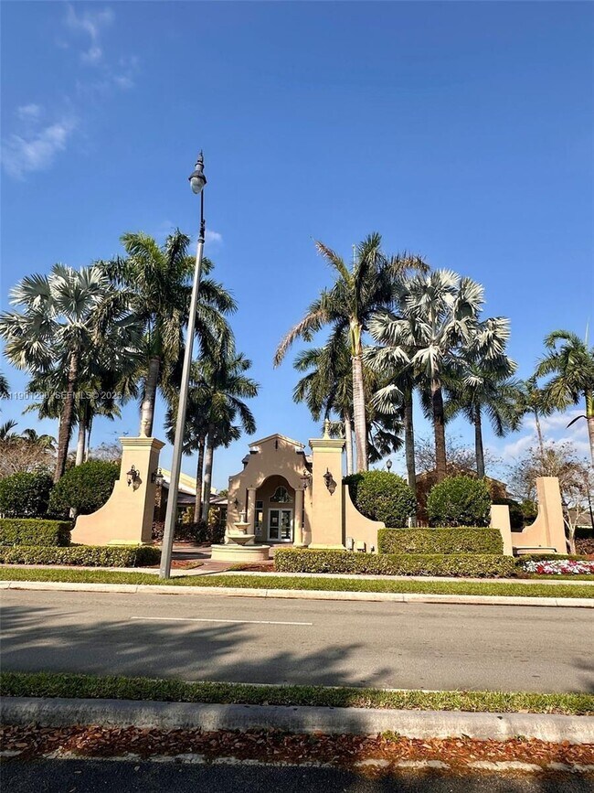 Building Photo - 3390 NE 13th Cir Dr