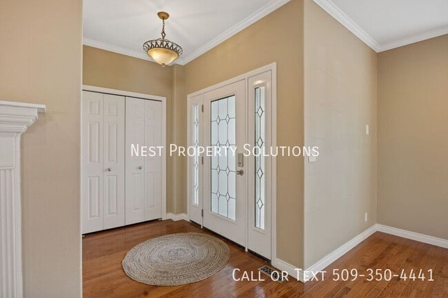 Building Photo - 318 E Tanglewood Dr