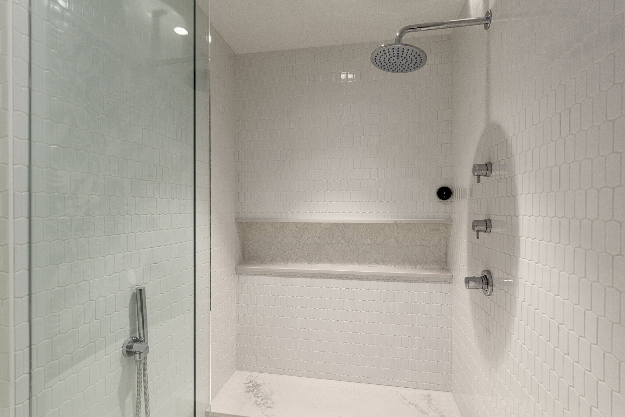 Building Photo - 1414 SW 3rd Ave