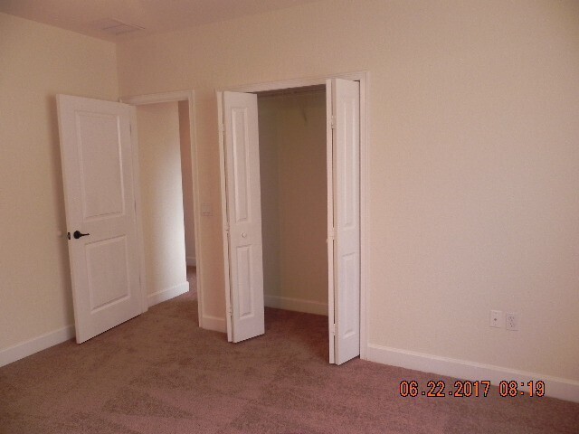 Building Photo - Townhome in La Fortuna, Kissimmee