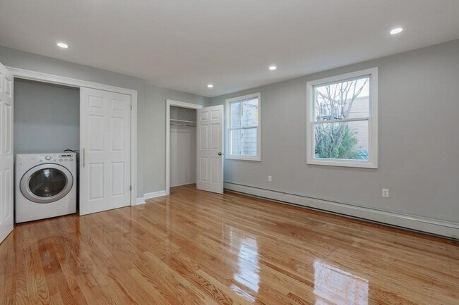 Building Photo - 505 Palisade Ave