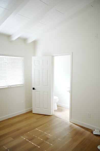 Building Photo - 7330 Amanda Ct