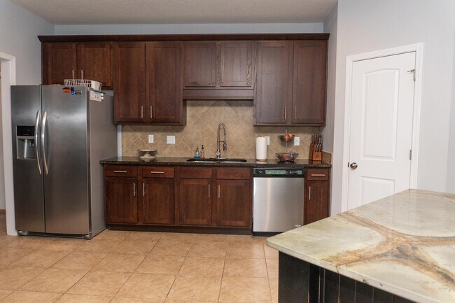 Building Photo - 4517 Beth Cir