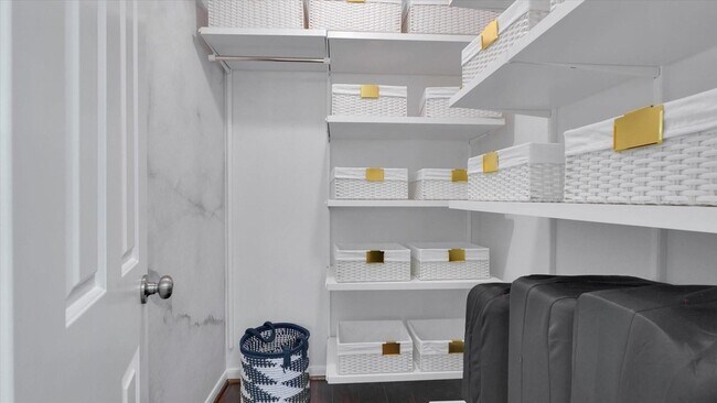 Building Photo - 2608 Bering Dr