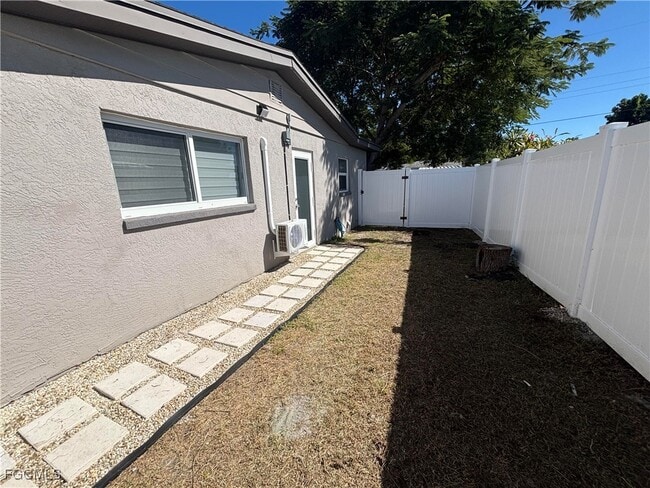 Building Photo - 5521 Granada Rd