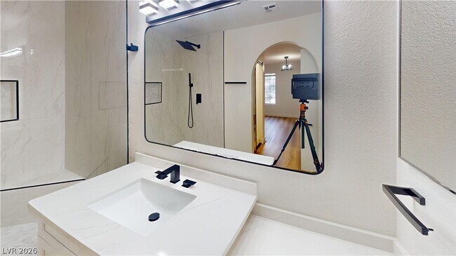 Building Photo - 2200 S Fort Apache Rd