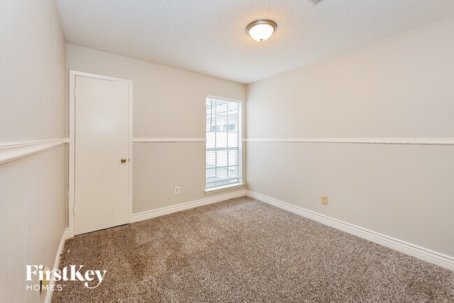 Building Photo - 3727 Windy Haven Dr