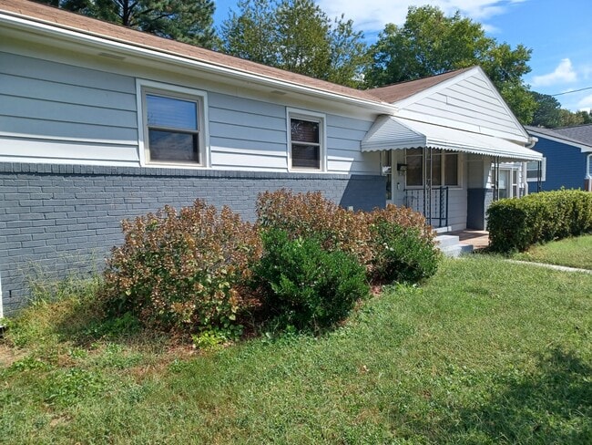 Building Photo - 8074 Driftwood Dr
