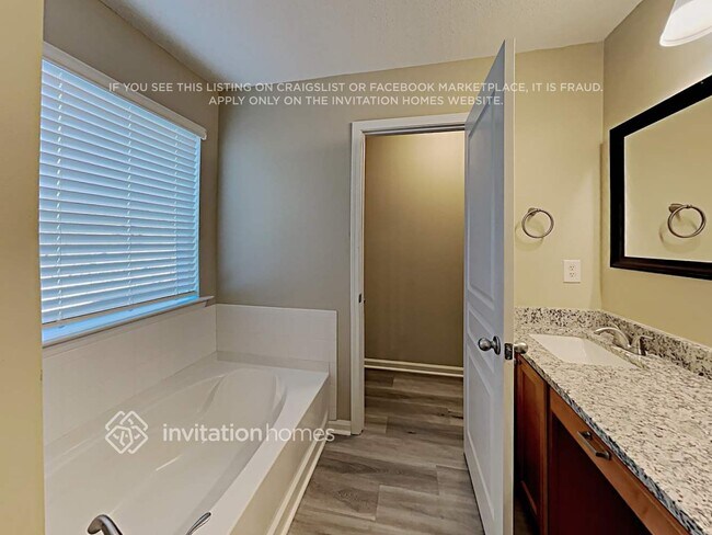 Building Photo - 182 Darbys Run Dr